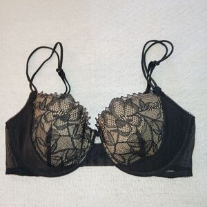 Sz.34D Womens Victoria Secret Lace Demi Bra